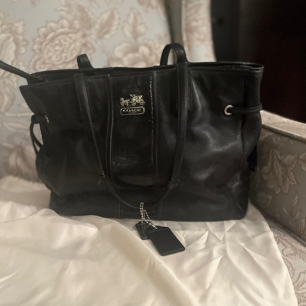 Coach Black Leather Shoulder Bag